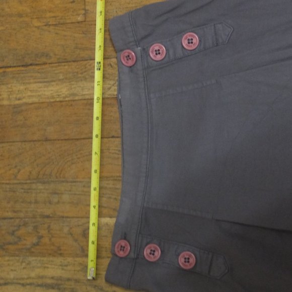 Gray A-line Skirt w/ Double Front Buttons - Picture 5 of 10